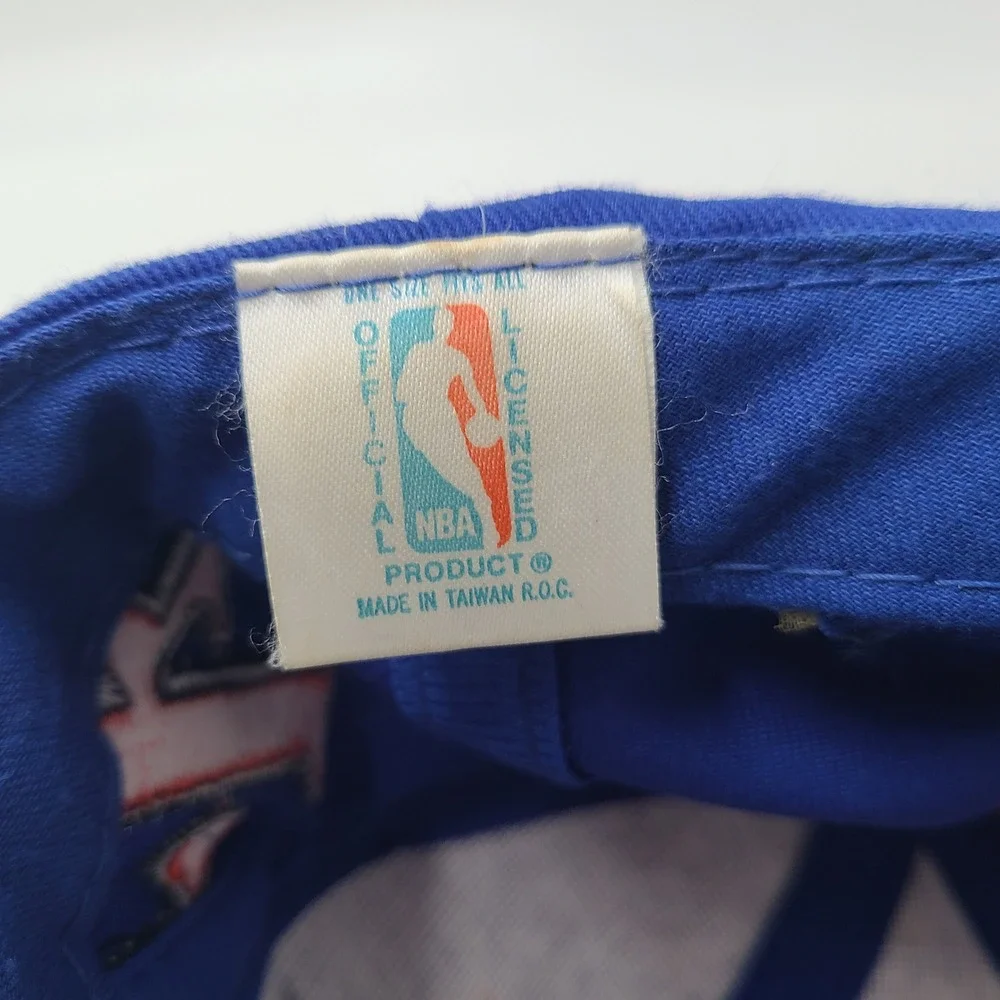 Vintage New York Knicks Hat Snapback (Fits‎ Small) Logo 7 Blue NBA Big Wrap Logo